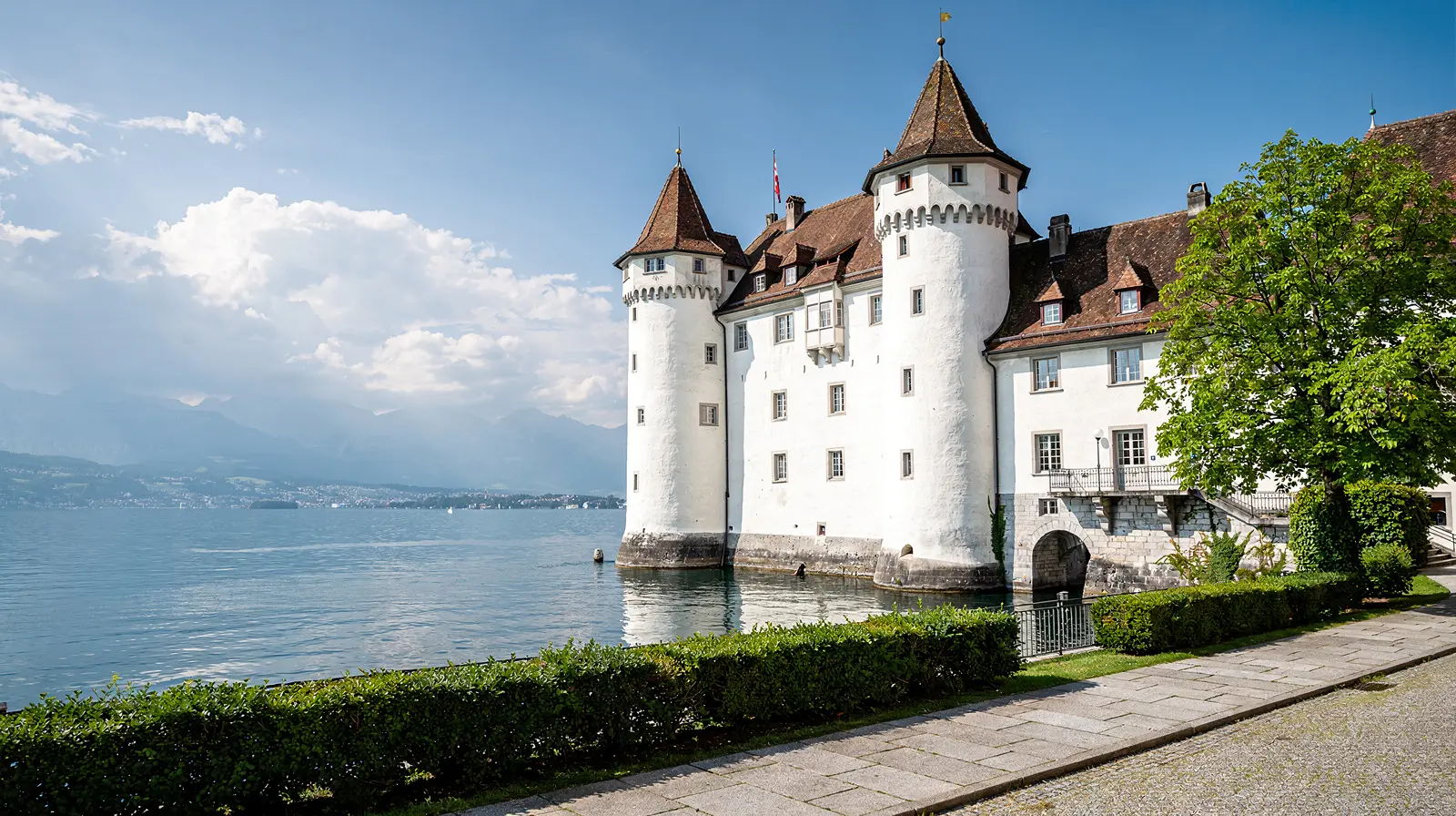 Relocation to Nyon: settling on the shores of Lake Geneva