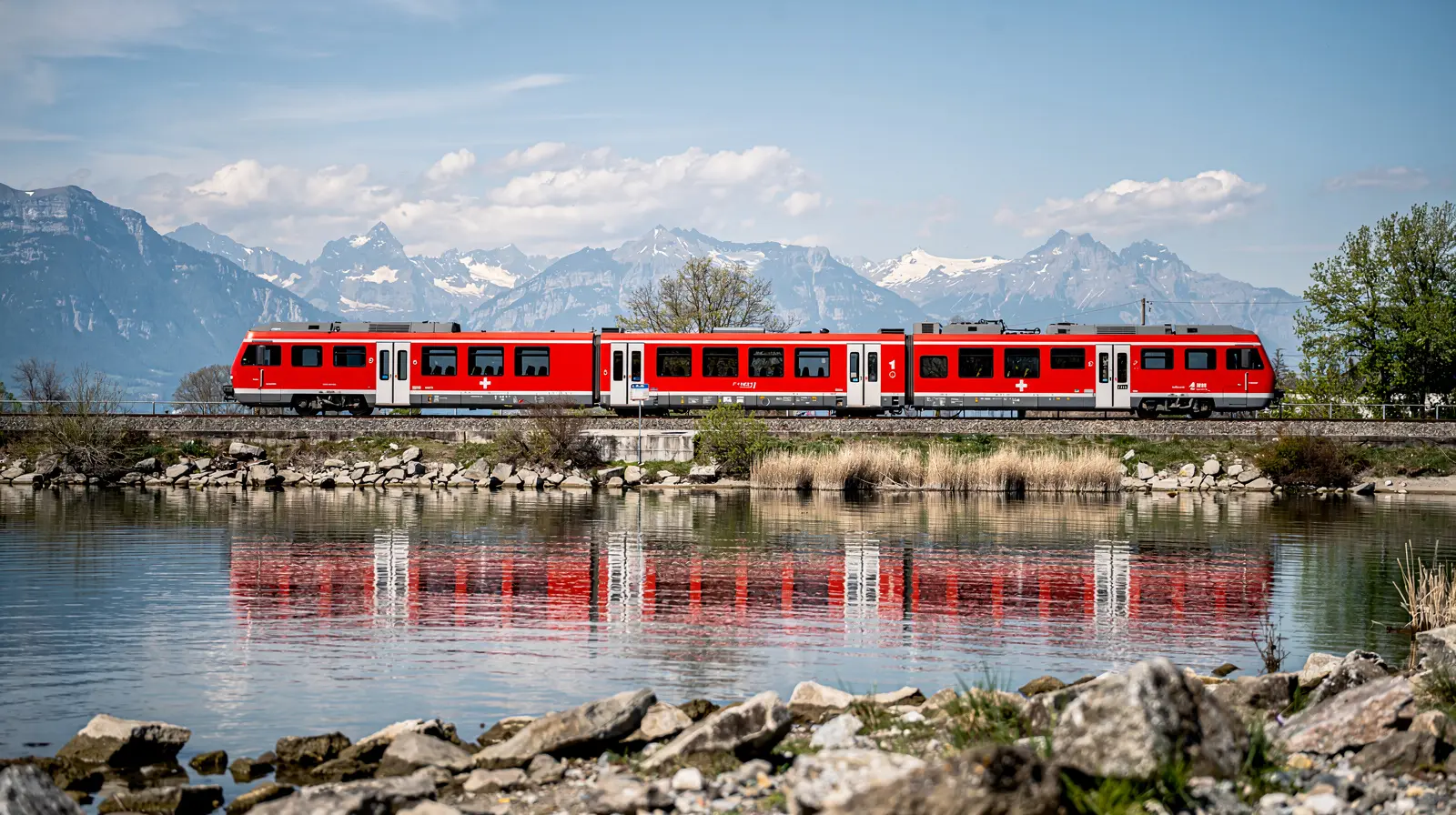 Your First Month in Switzerland